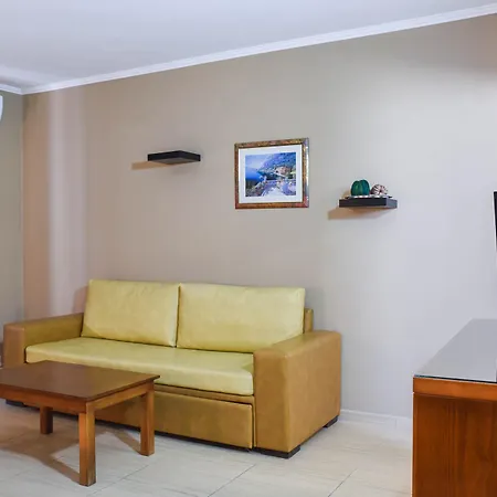 Hotell Sacallis 2*