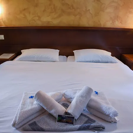 Hotel Sacallis