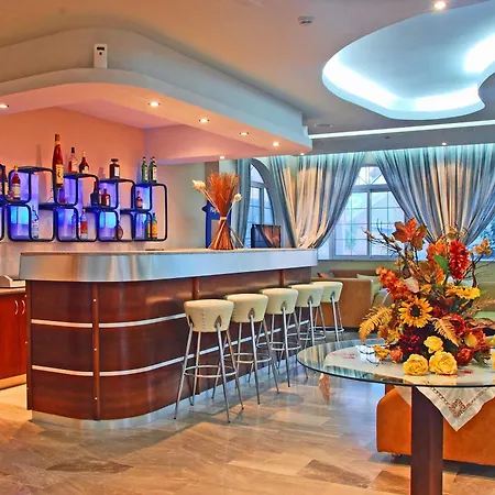 Sacallis Hotell 2*