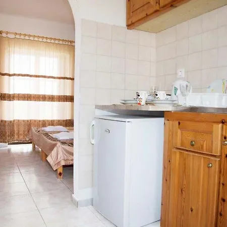Sacallis Hotell 2*