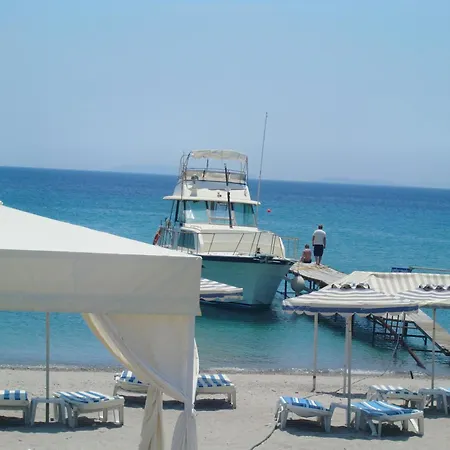 Ξενοδοχείο Sacallis 2*