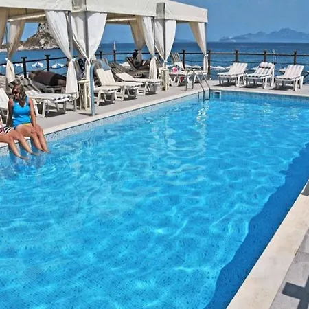Sacallis Hotel 2*